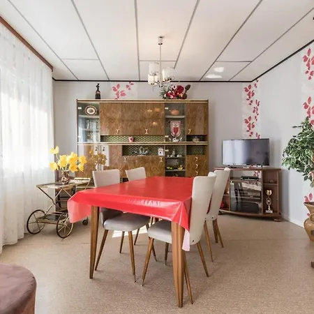 Maison Chaleureuse A Avec Vue Sur La Montagne *